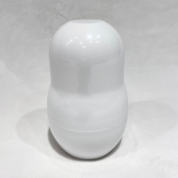 A Set of Six Nesting Measuring Cups – Nesting Dolls Design - Picture 13 of 14